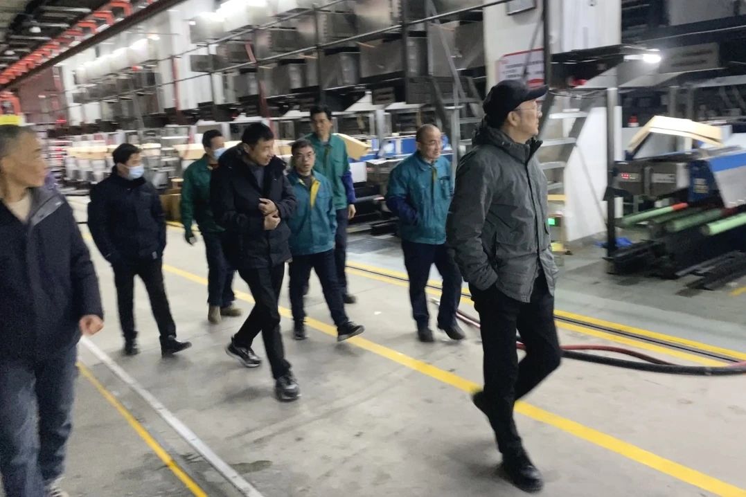 Changshu Polyester nindakake pemeriksaan safety sadurunge nerusake kerja